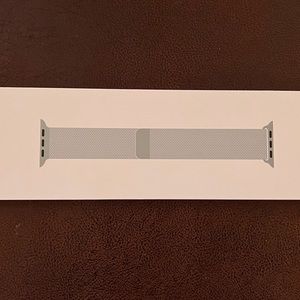 Genuine Apple brand new Milanese loop watch band